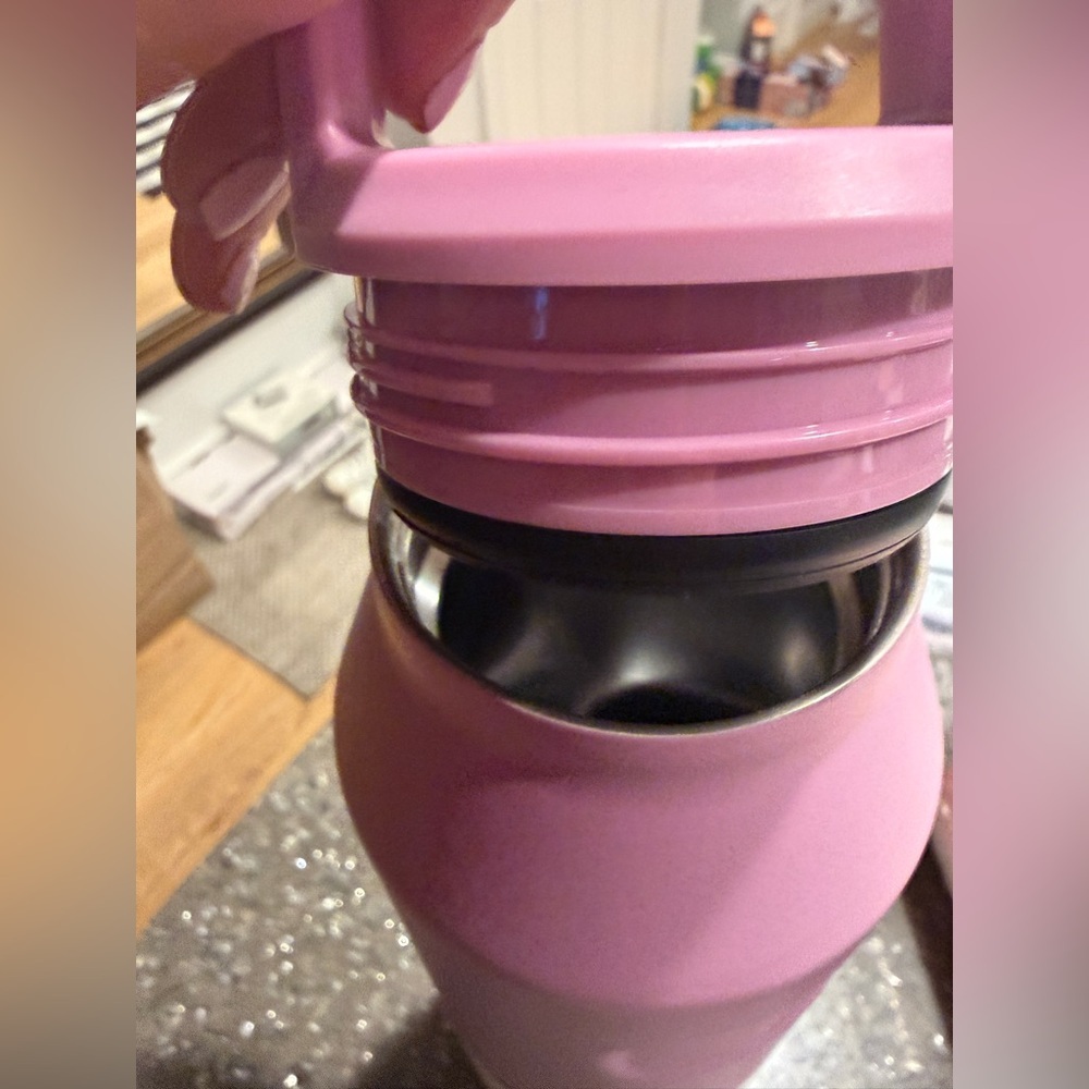 NEW Stanley Pink IceFlow Bottle - Picture 3 of 8